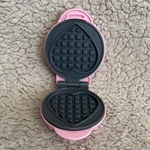 Mini Heart Waffle Maker Pink Nonstick Romantic Breakfast Valentine's Day Love